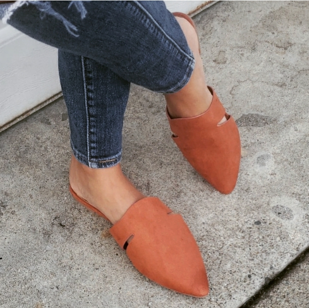 Apple Picking// mule flat - Picture 2 of 2